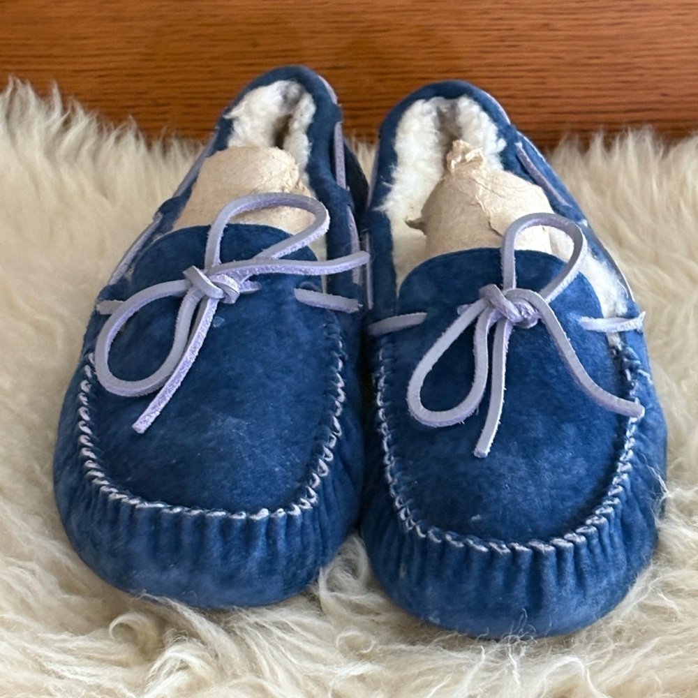 UGG Blue Suede Sherpa Fleece Lined Rubber Sole Moccasins Slippers
